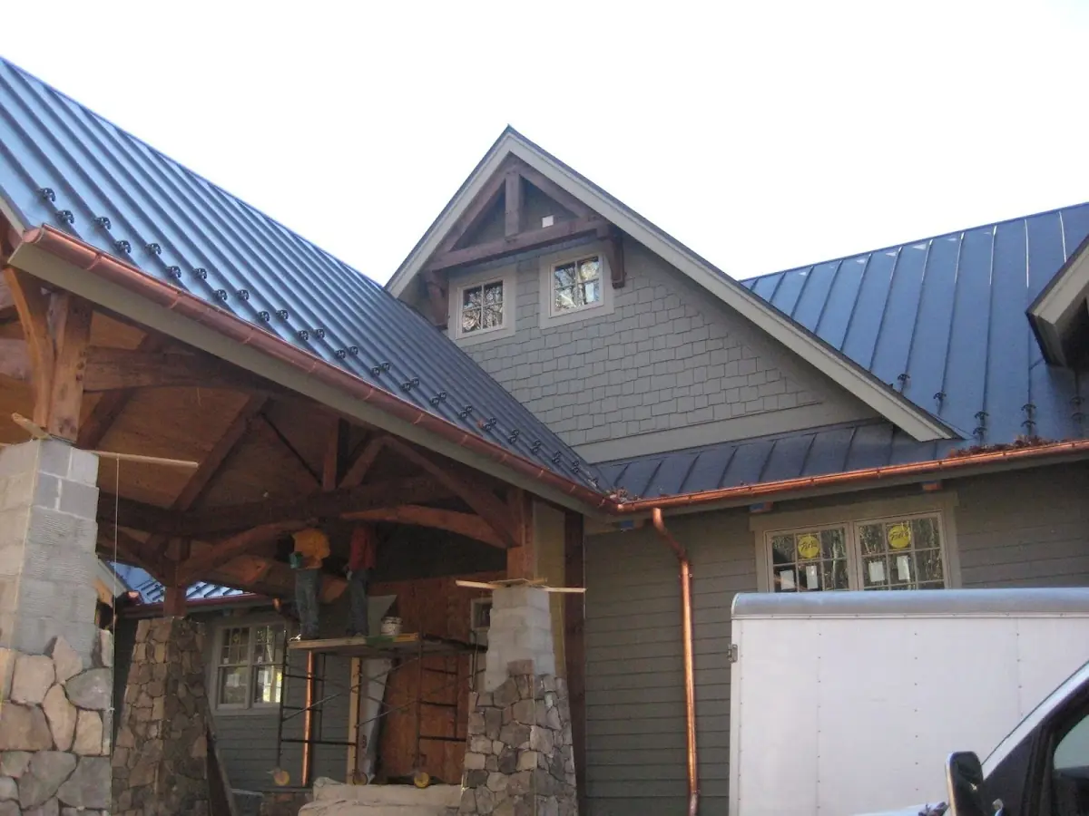 Craftsman Roofing team delivering quality roofing work in Felida